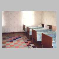 111-1133 Ein Schlafraum der Kinder im Wehlauer Kinderheim (Foto Kenzler).jpg